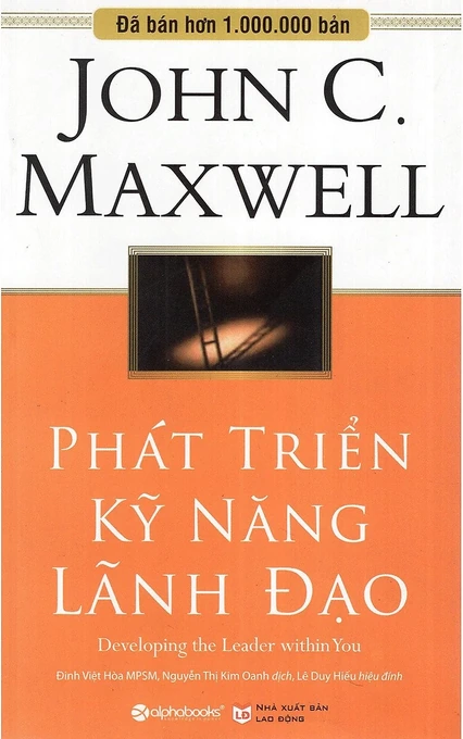 Bìa sách Phát triển kỹ năng lãnh đạo của John C. Maxwell